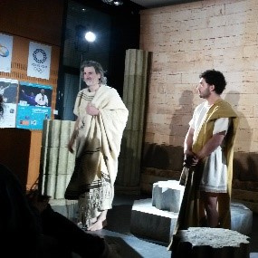3-Socrate - a gauche - et son accusateur Mélétos